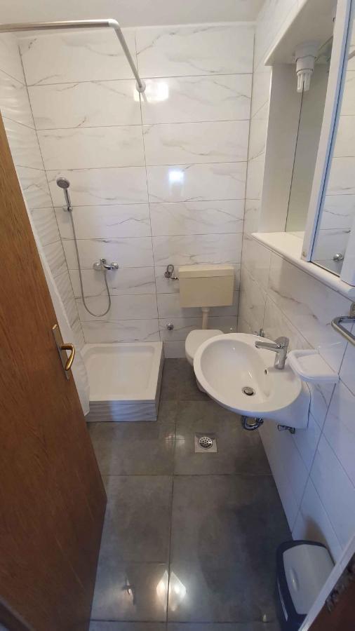 Apartment In Ljubac With Sea View, Balcony, Air Conditioning, Wifi 809-3 Ngoại thất bức ảnh